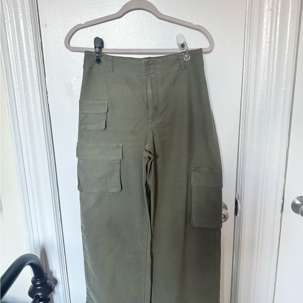 Aritzia TNA Olive Utility Cargo Pants Size 6